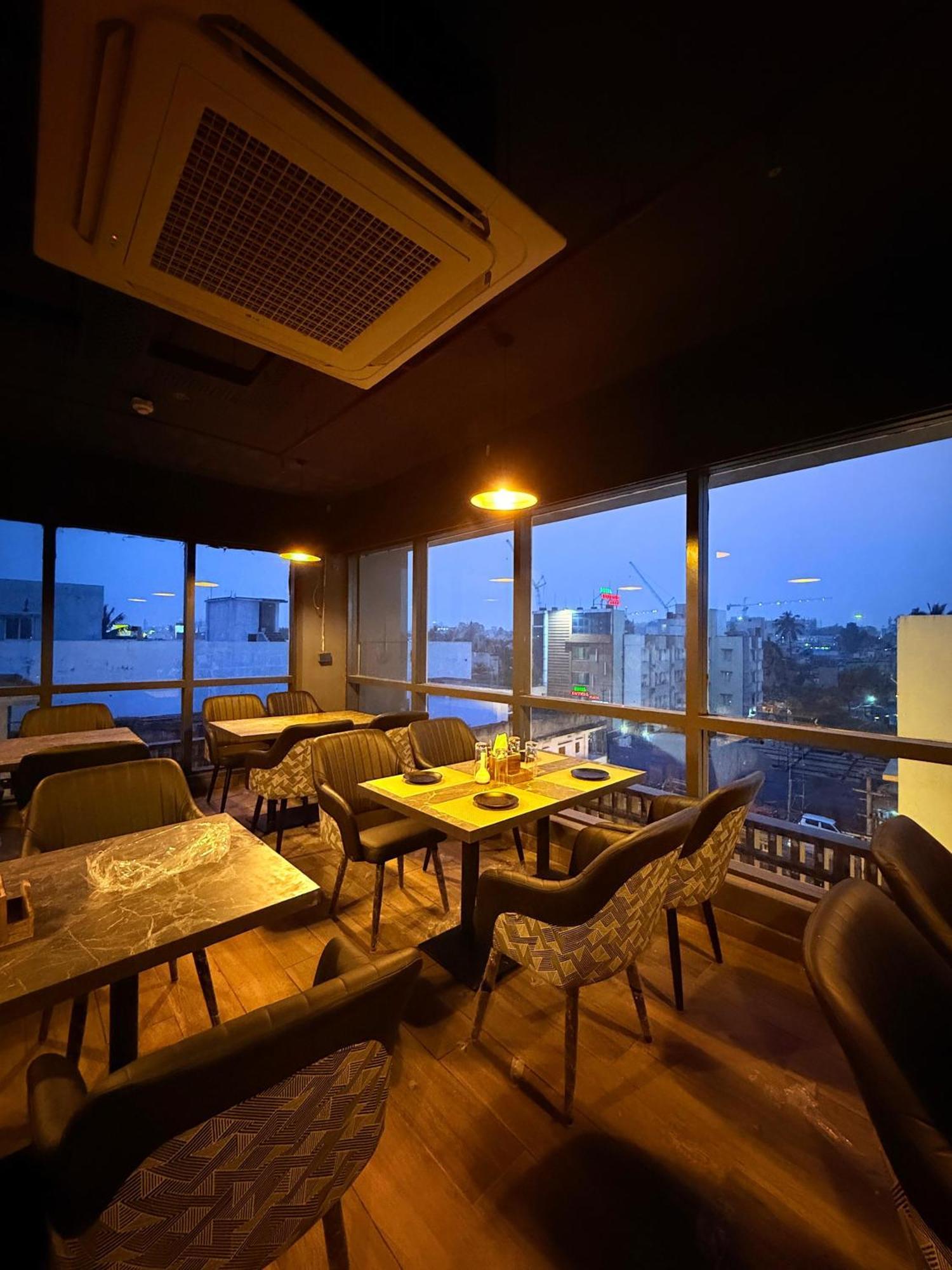Hotel Orange Bhubaneswar Eksteriør billede